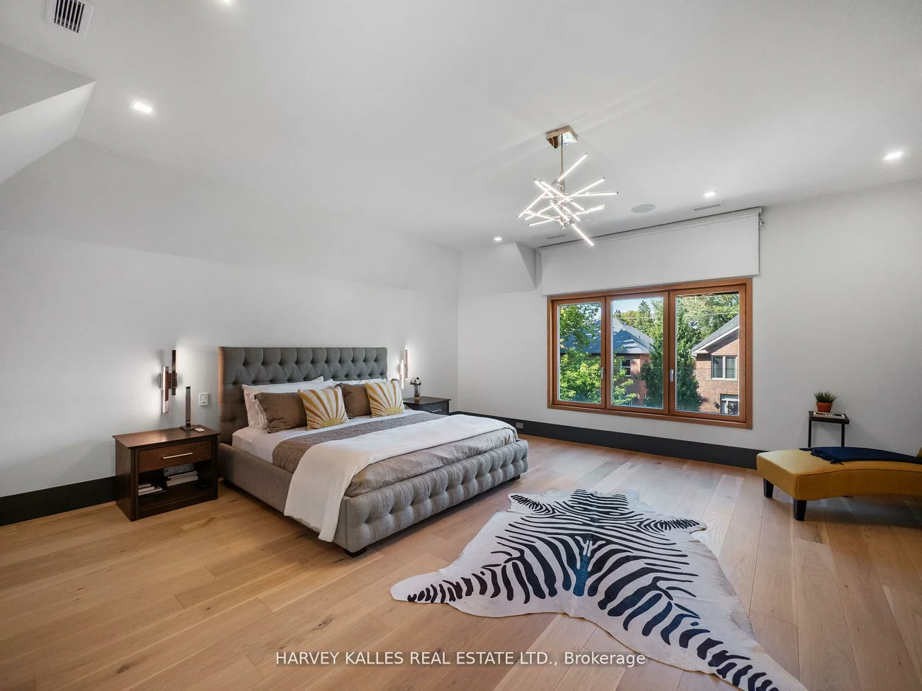 170, Burndale, Lansing-Westgate, Toronto