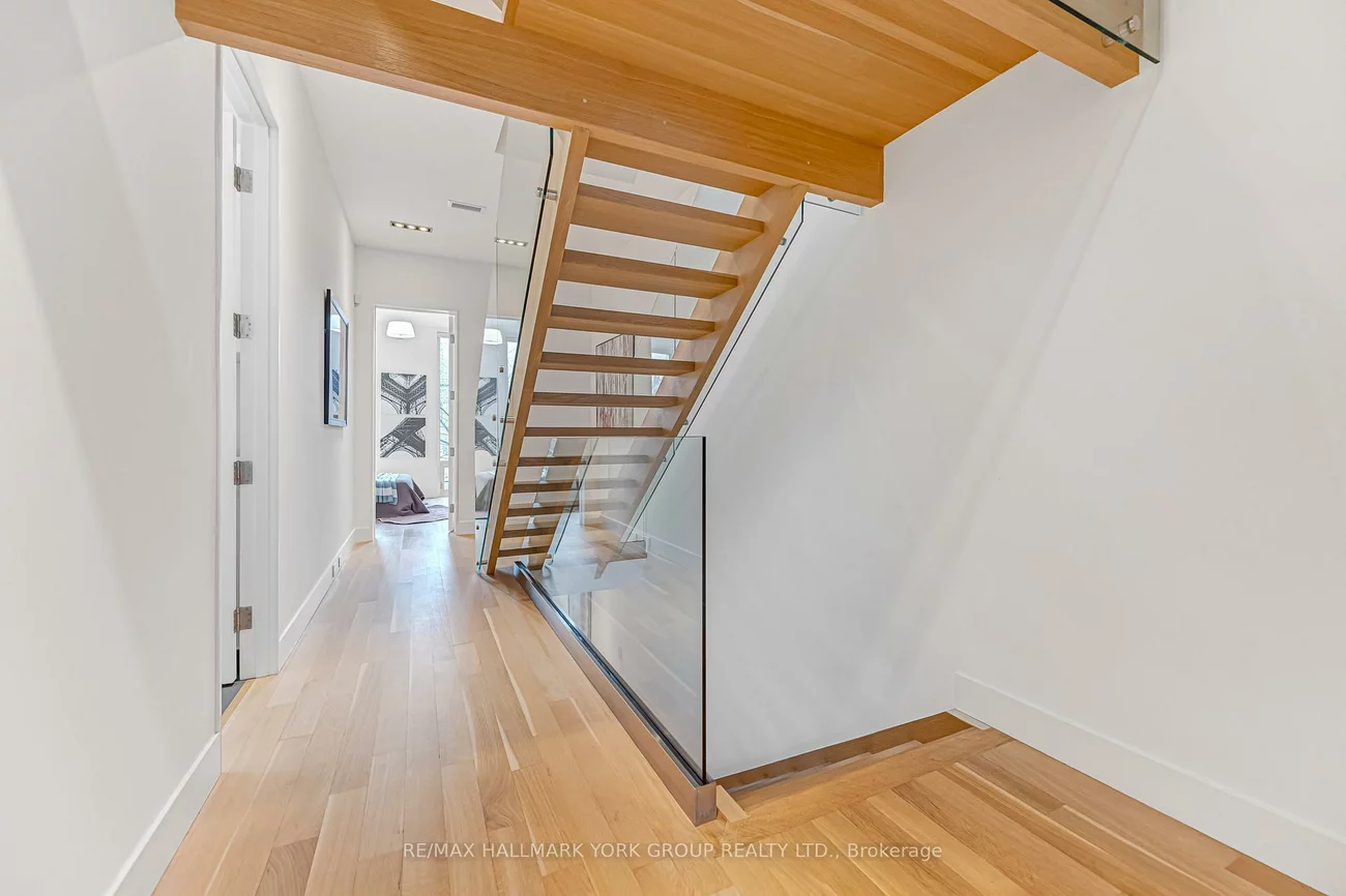 840, Richmond, Trinity-Bellwoods, Toronto