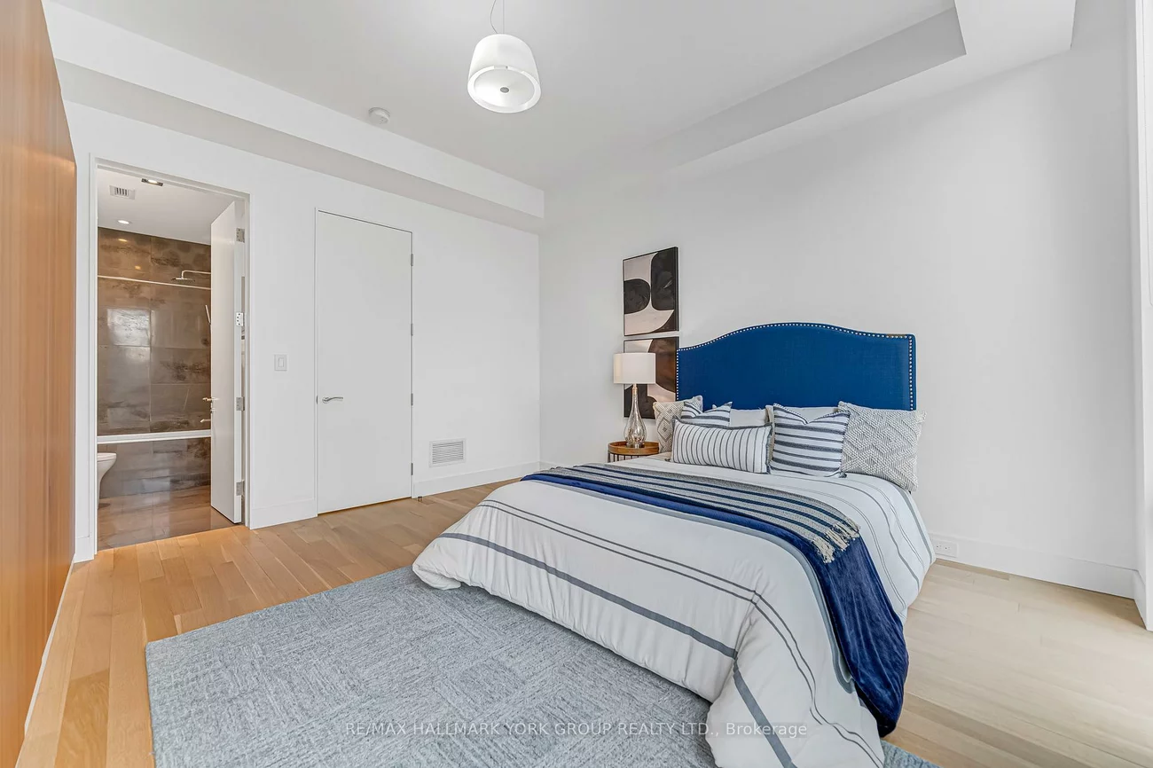 840, Richmond, Trinity-Bellwoods, Toronto