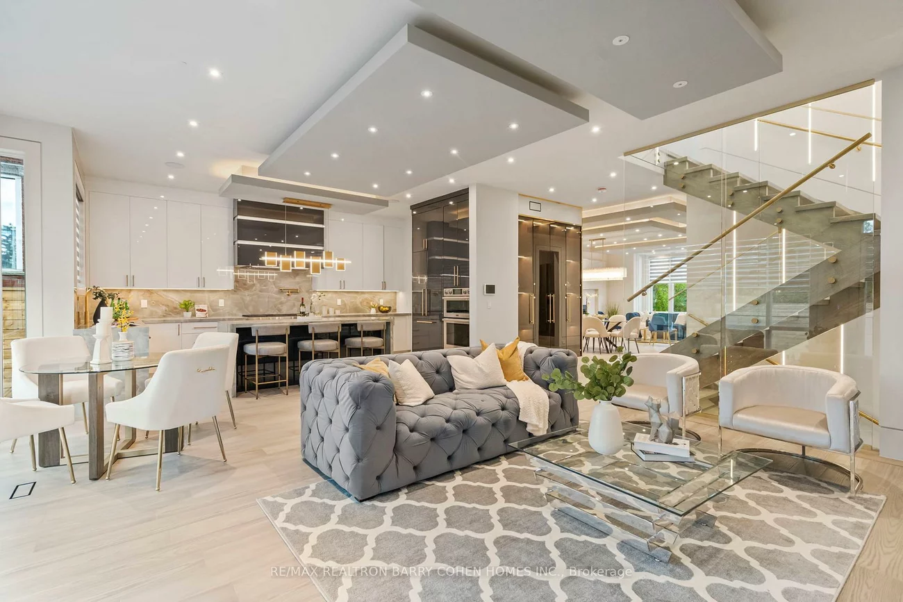 49, Abitibi, Newtonbrook East, Toronto