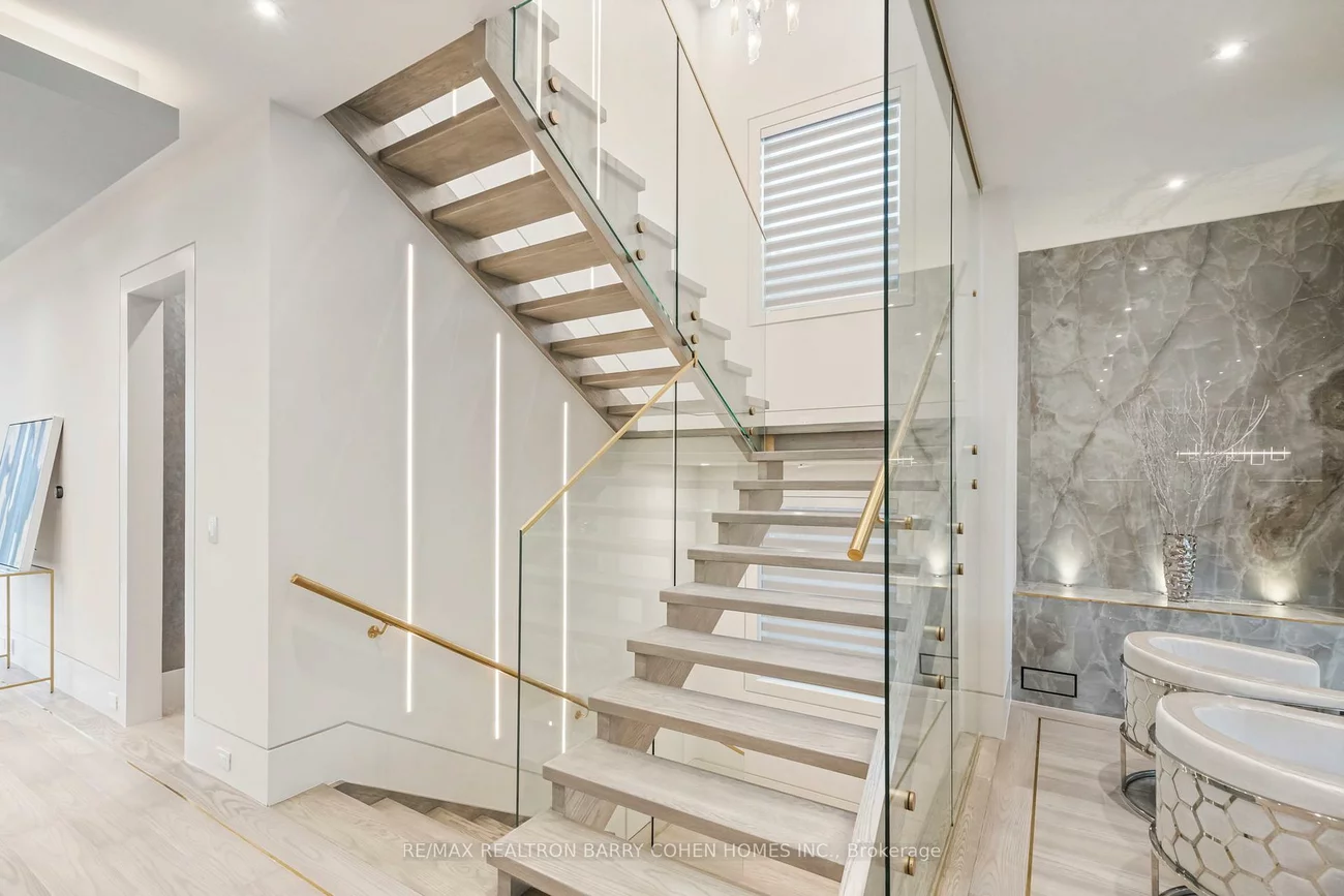 49, Abitibi, Newtonbrook East, Toronto