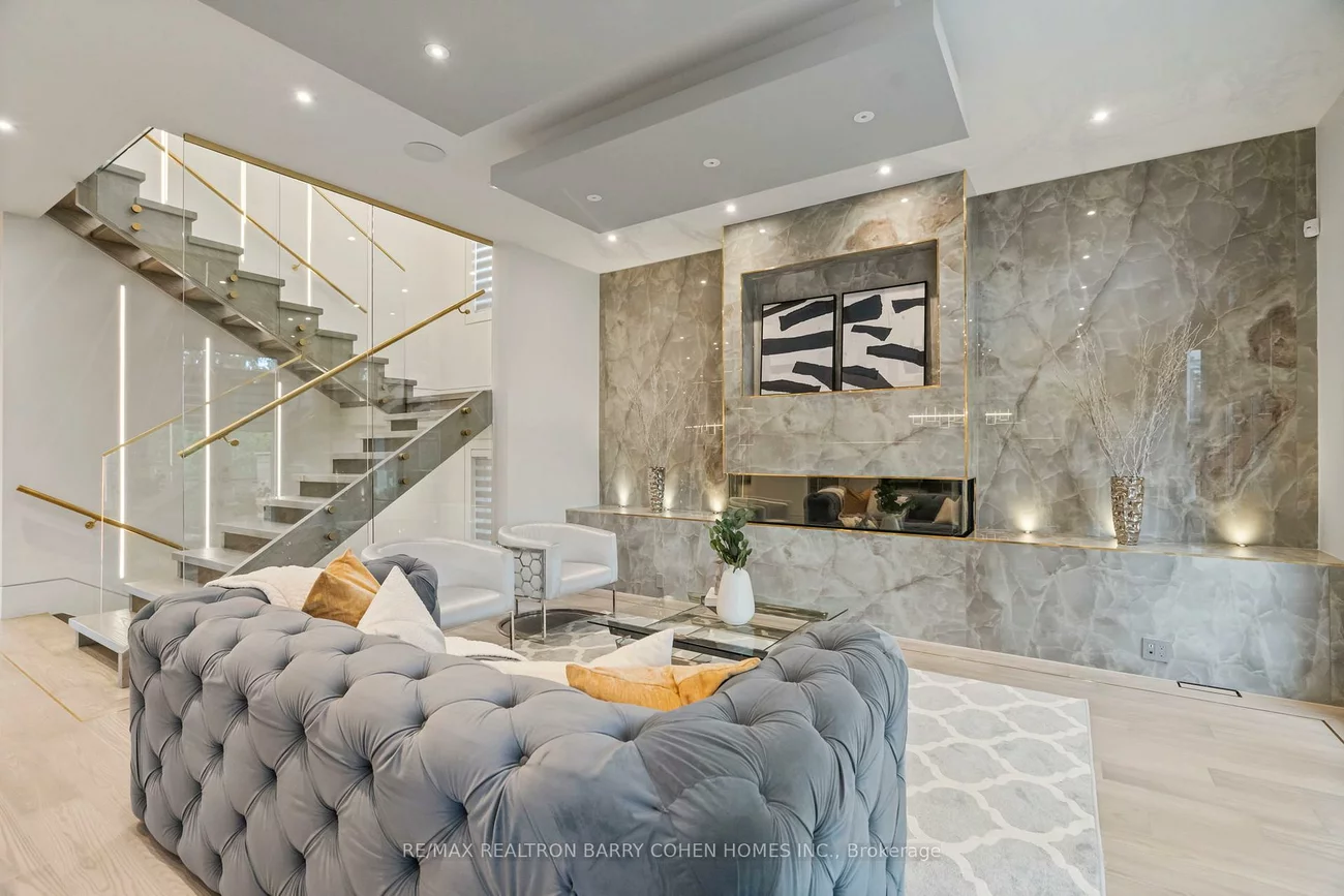 49, Abitibi, Newtonbrook East, Toronto