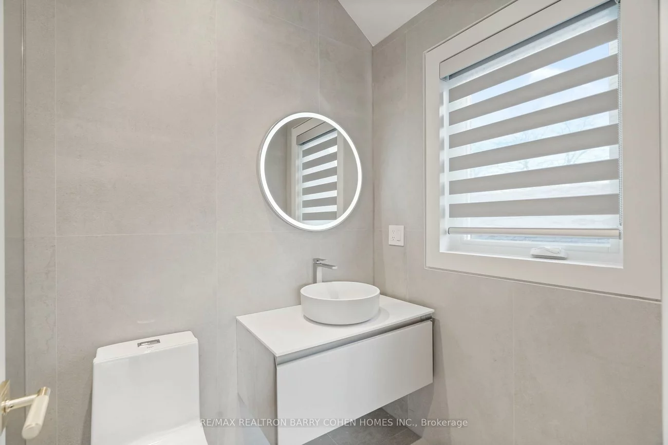 49, Abitibi, Newtonbrook East, Toronto