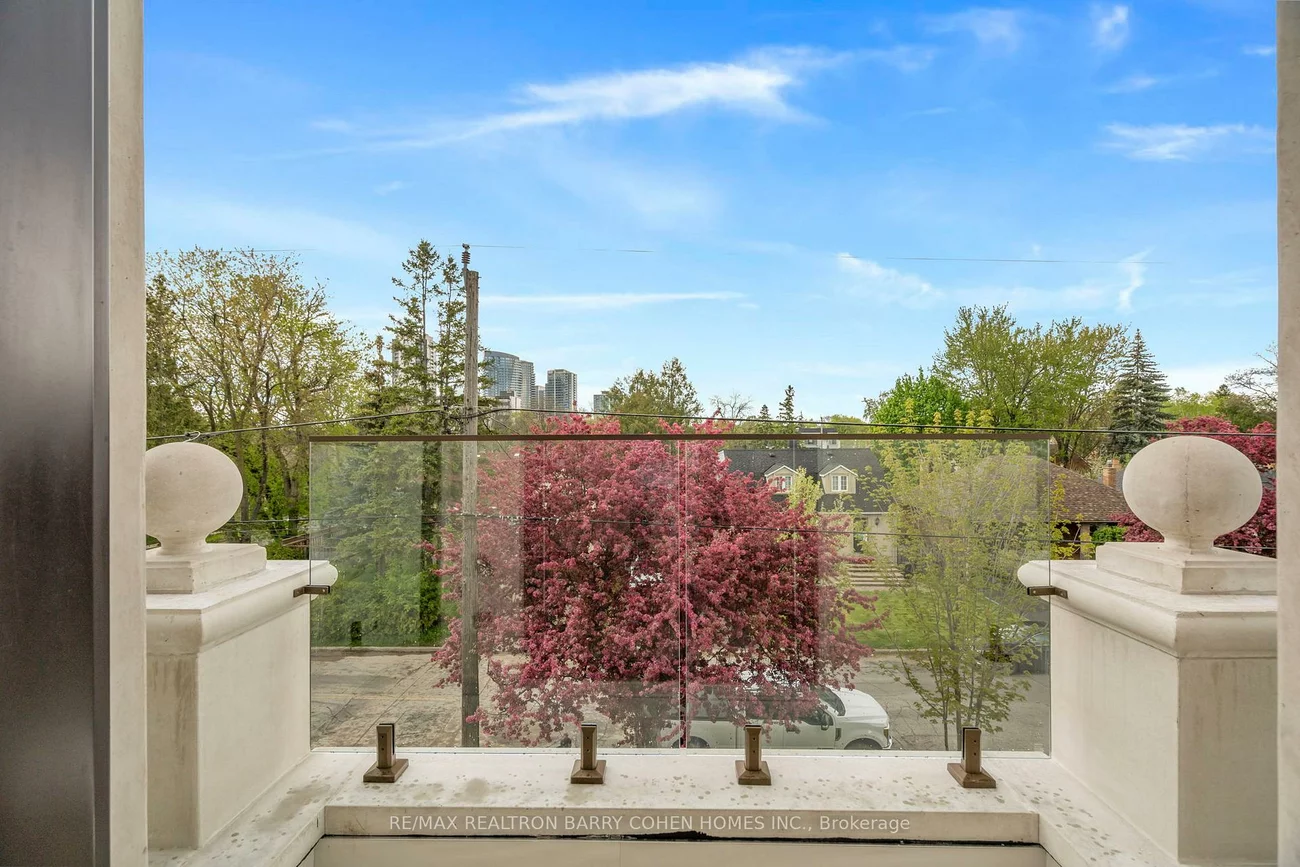 49, Abitibi, Newtonbrook East, Toronto