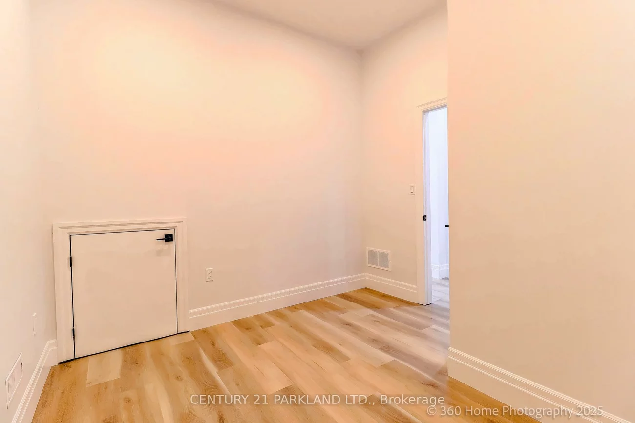 30, Glen Echo, Lawrence Park North, Toronto