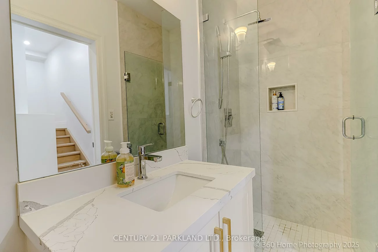 30, Glen Echo, Lawrence Park North, Toronto