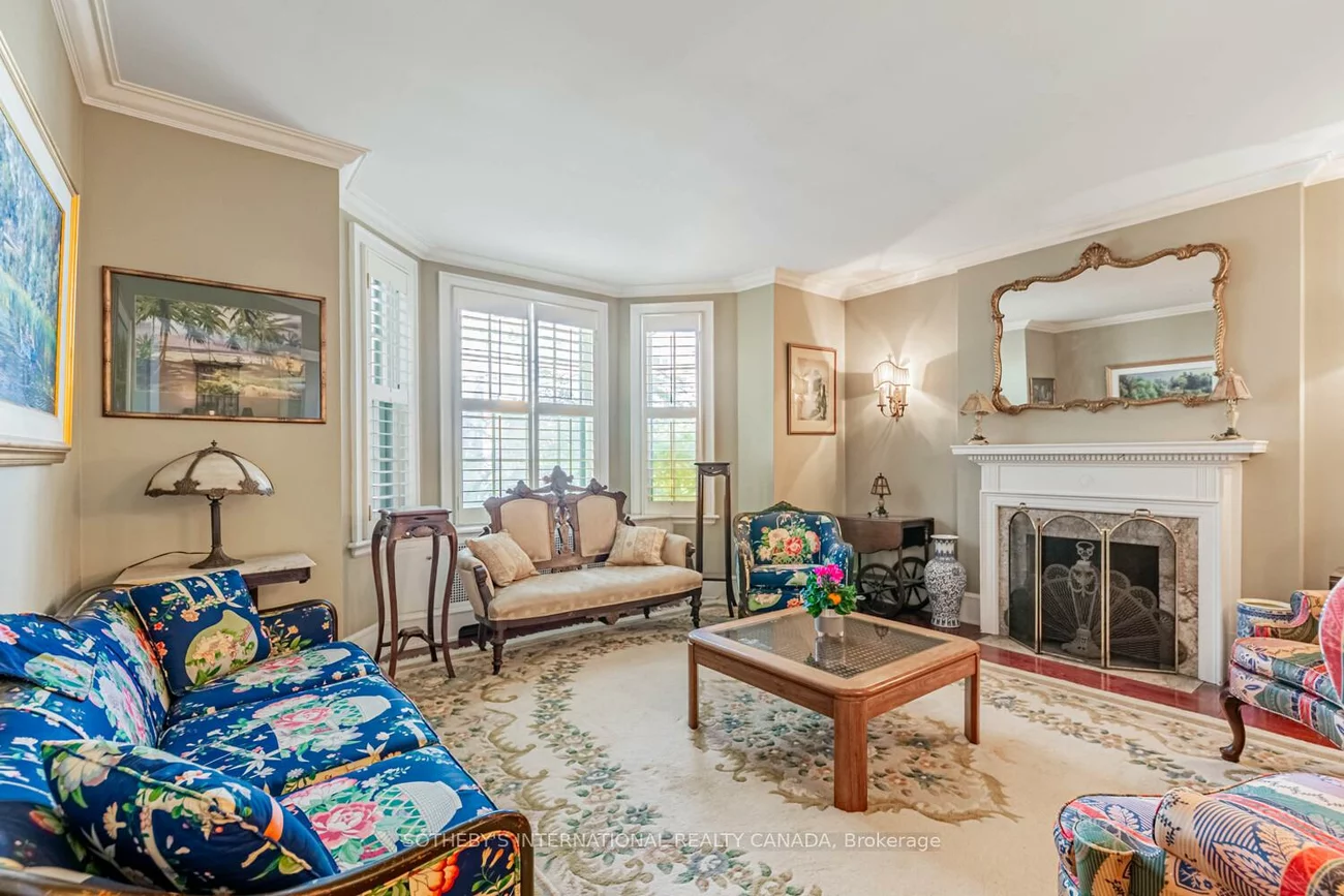 38, Foxbar, Yonge-St. Clair, Toronto