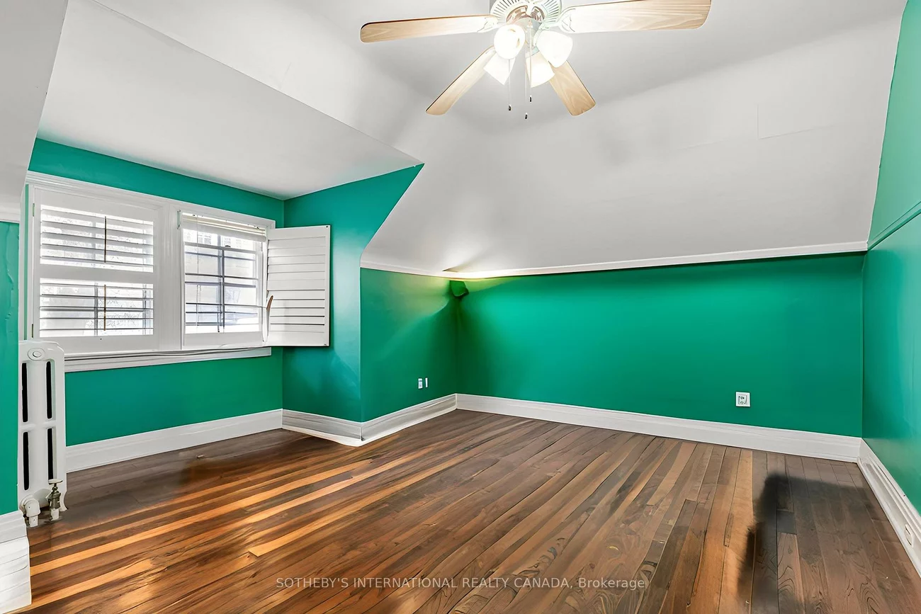 38, Foxbar, Yonge-St. Clair, Toronto