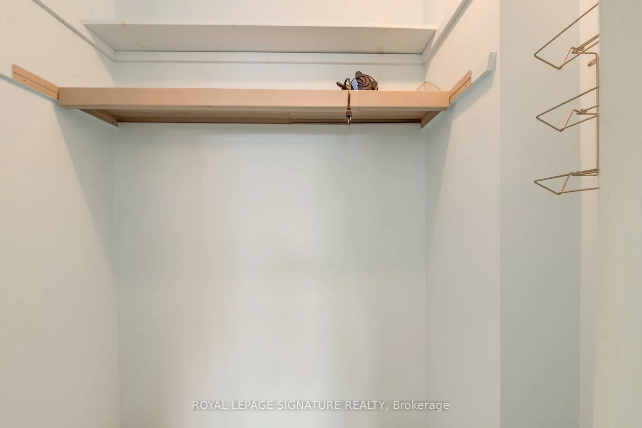 22, Bellbury, Don Valley Village, Toronto