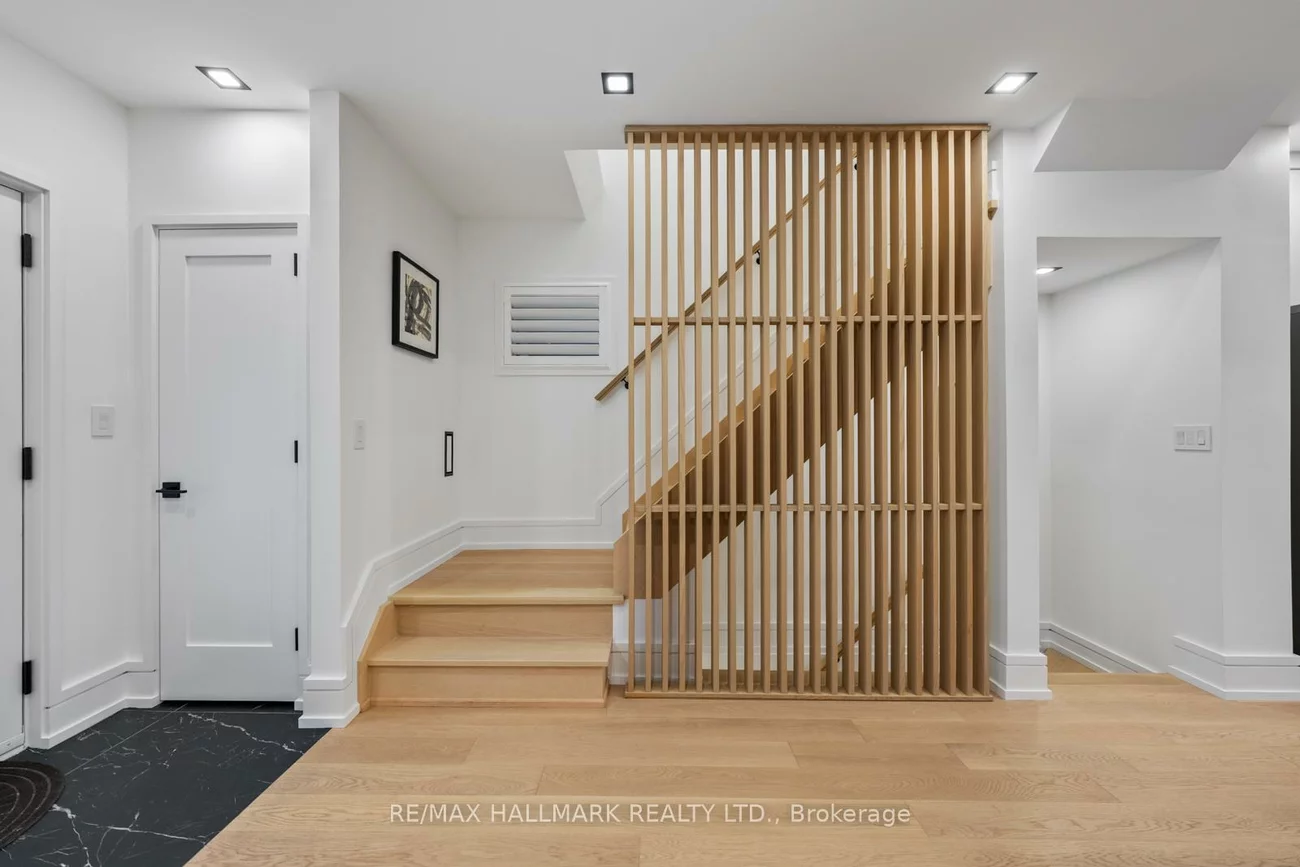 86, Albertus, Lawrence Park South, Toronto