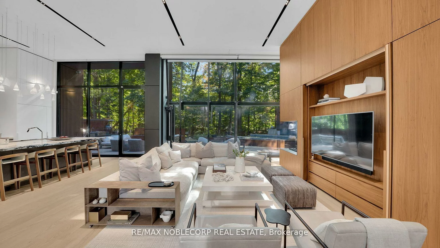 7, Waxwing, Banbury-Don Mills, Toronto