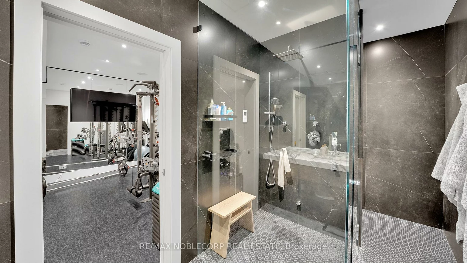 7, Waxwing, Banbury-Don Mills, Toronto