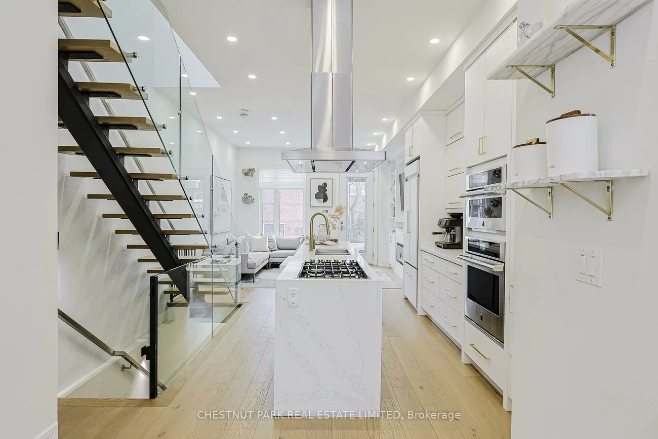 599, Soudan, Mount Pleasant East, Toronto