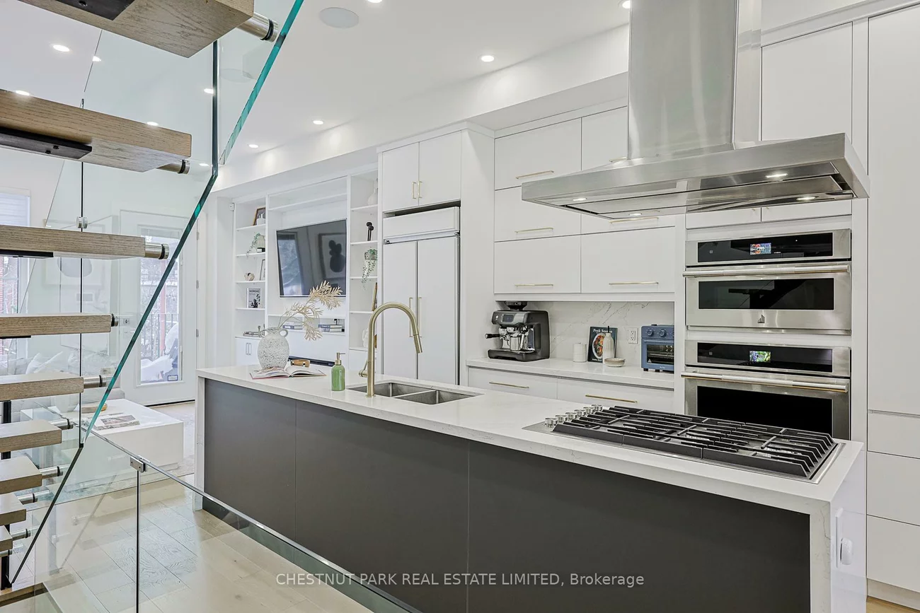 599, Soudan, Mount Pleasant East, Toronto