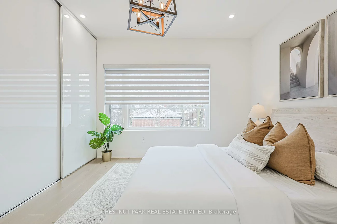 599, Soudan, Mount Pleasant East, Toronto