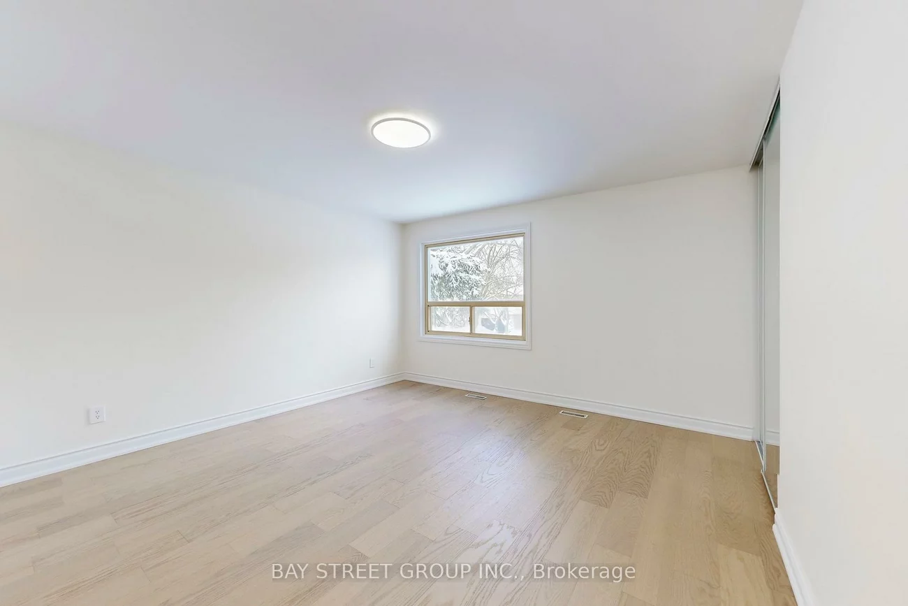 37, Abbeywood, Banbury-Don Mills, Toronto