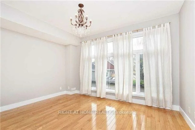 488, King, Moss Park, Toronto