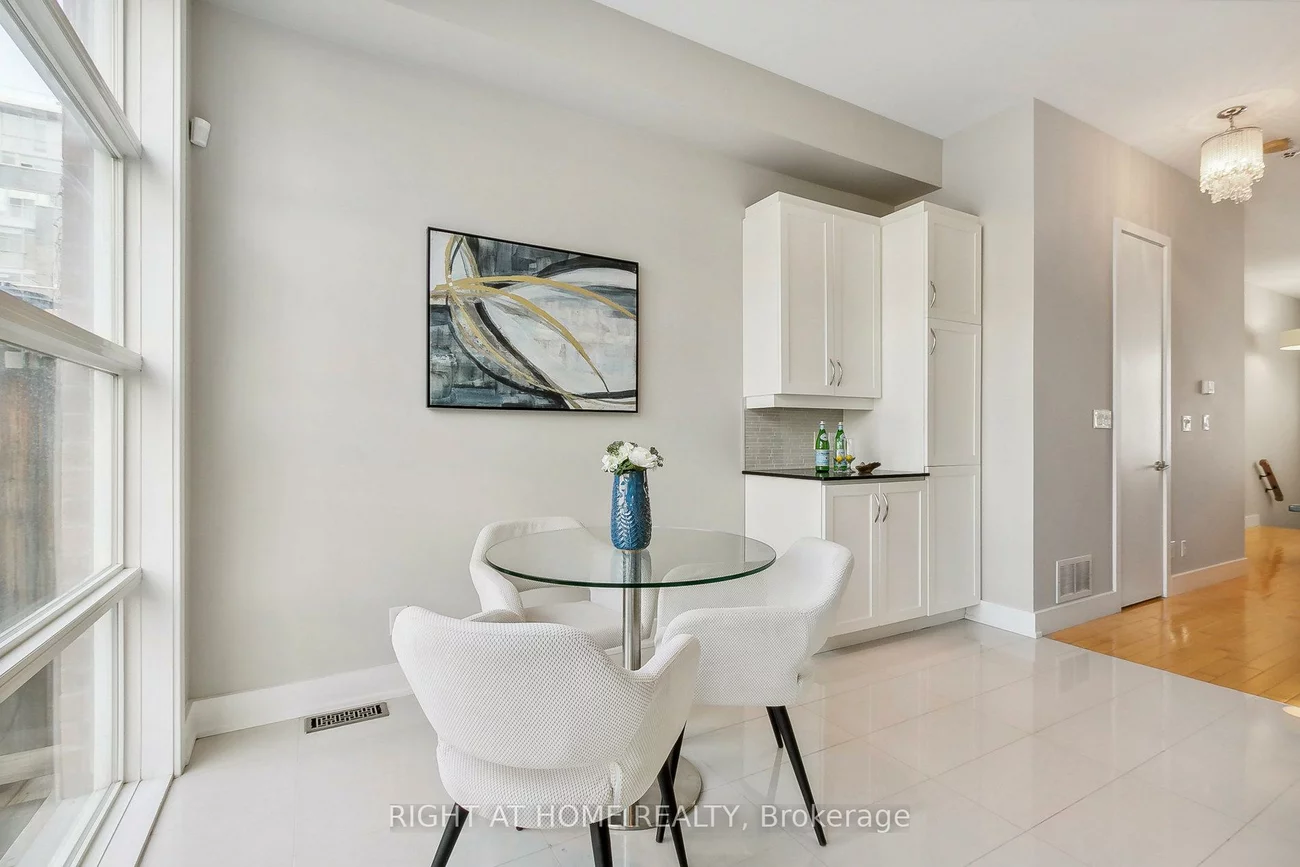 488, King, Moss Park, Toronto