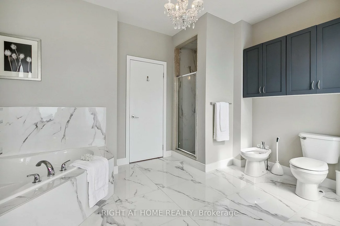 488, King, Moss Park, Toronto