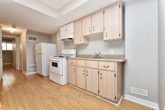 488, King, Moss Park, Toronto