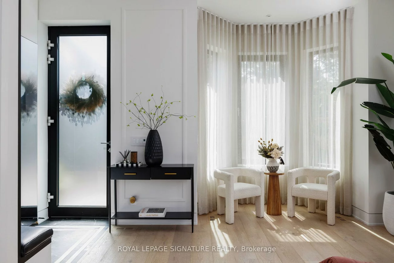 17, Lakeview, Trinity-Bellwoods, Toronto