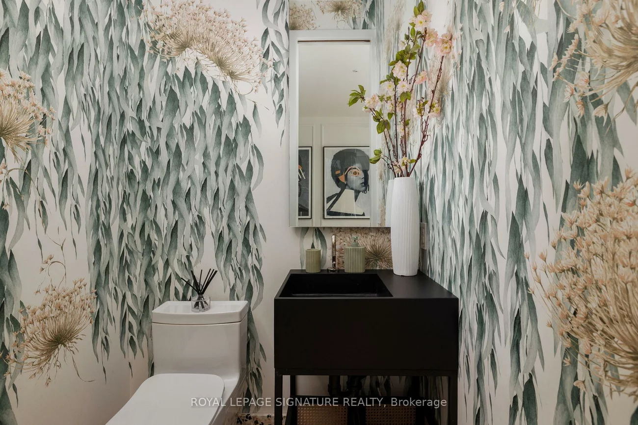 17, Lakeview, Trinity-Bellwoods, Toronto