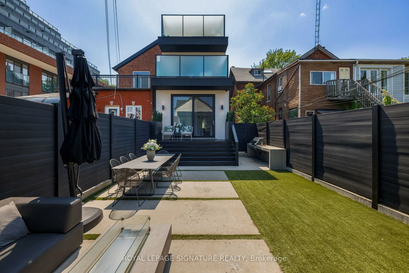 17, Lakeview, Trinity-Bellwoods, Toronto