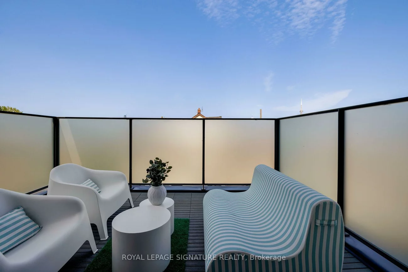 17, Lakeview, Trinity-Bellwoods, Toronto