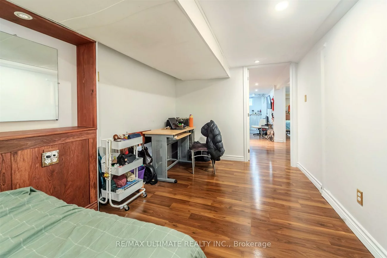 46, Lorindale, Lawrence Park North, Toronto