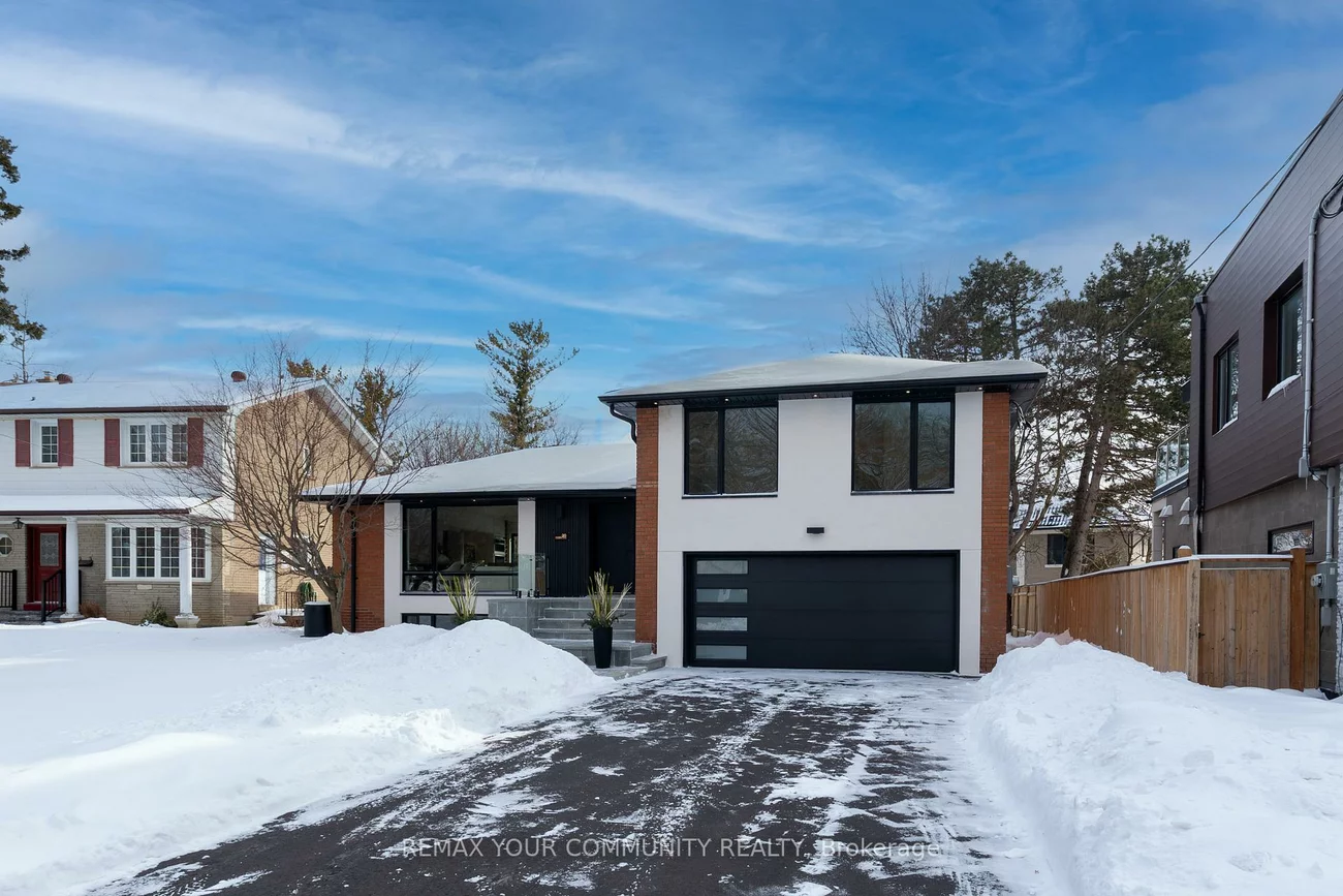 35, Geraldton, Bayview Village, Toronto