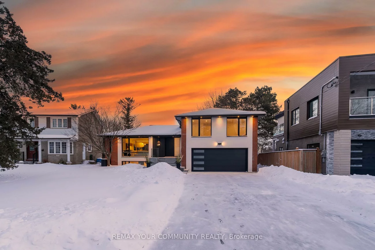 35, Geraldton, Bayview Village, Toronto