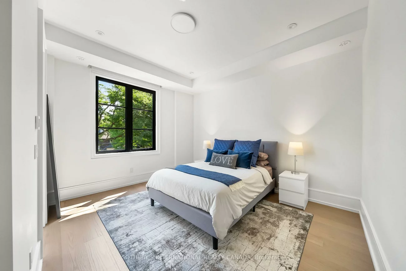 734, Avenue, Forest Hill South, Toronto