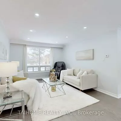 10, Centurion, Bayview Woods-Steeles, Toronto