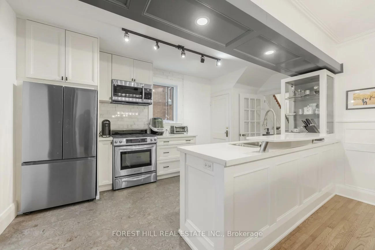 336, Arlington, Humewood-Cedarvale, Toronto