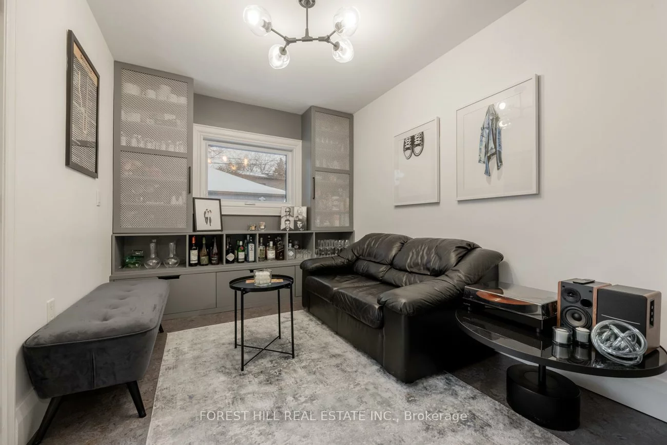 336, Arlington, Humewood-Cedarvale, Toronto