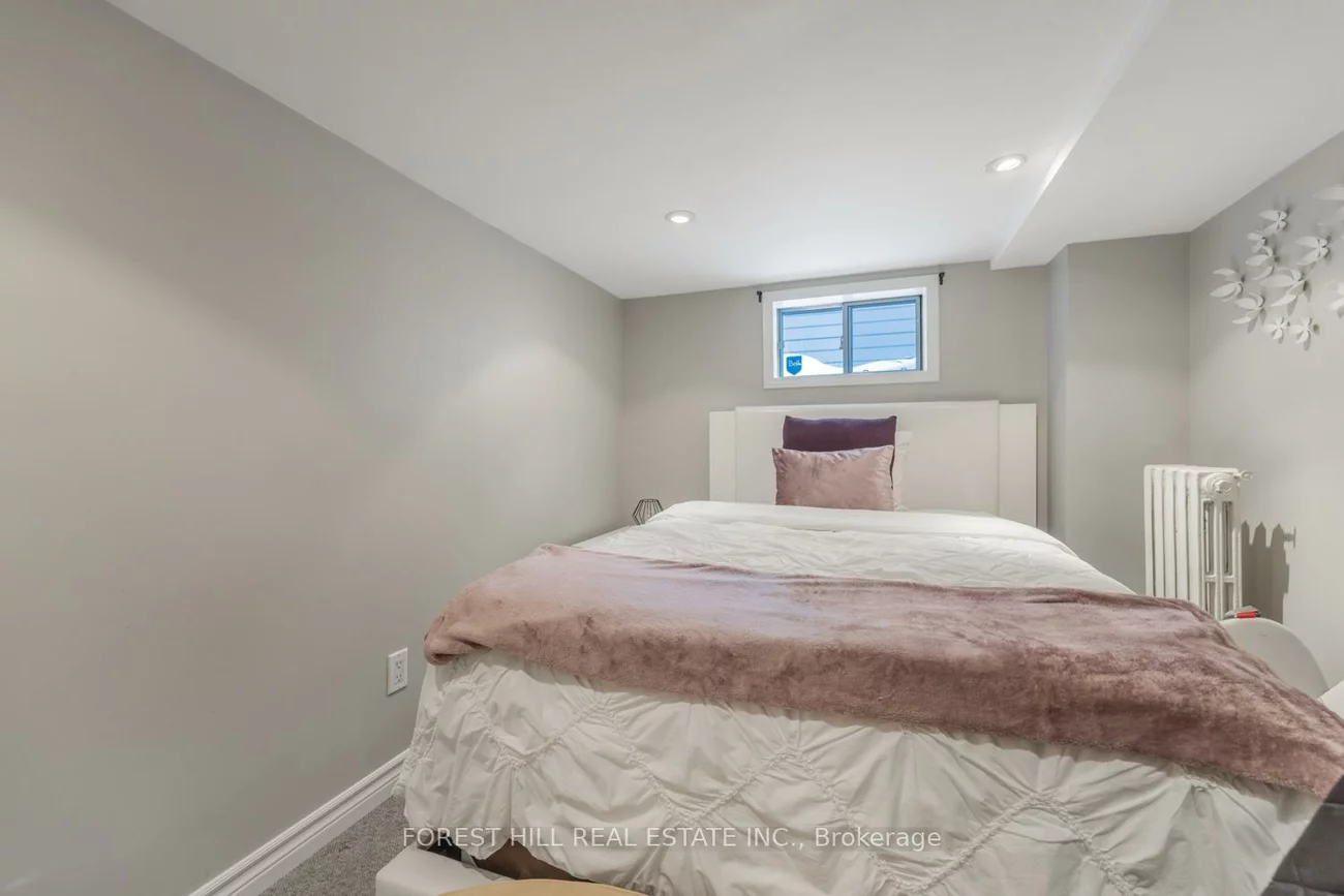 336, Arlington, Humewood-Cedarvale, Toronto