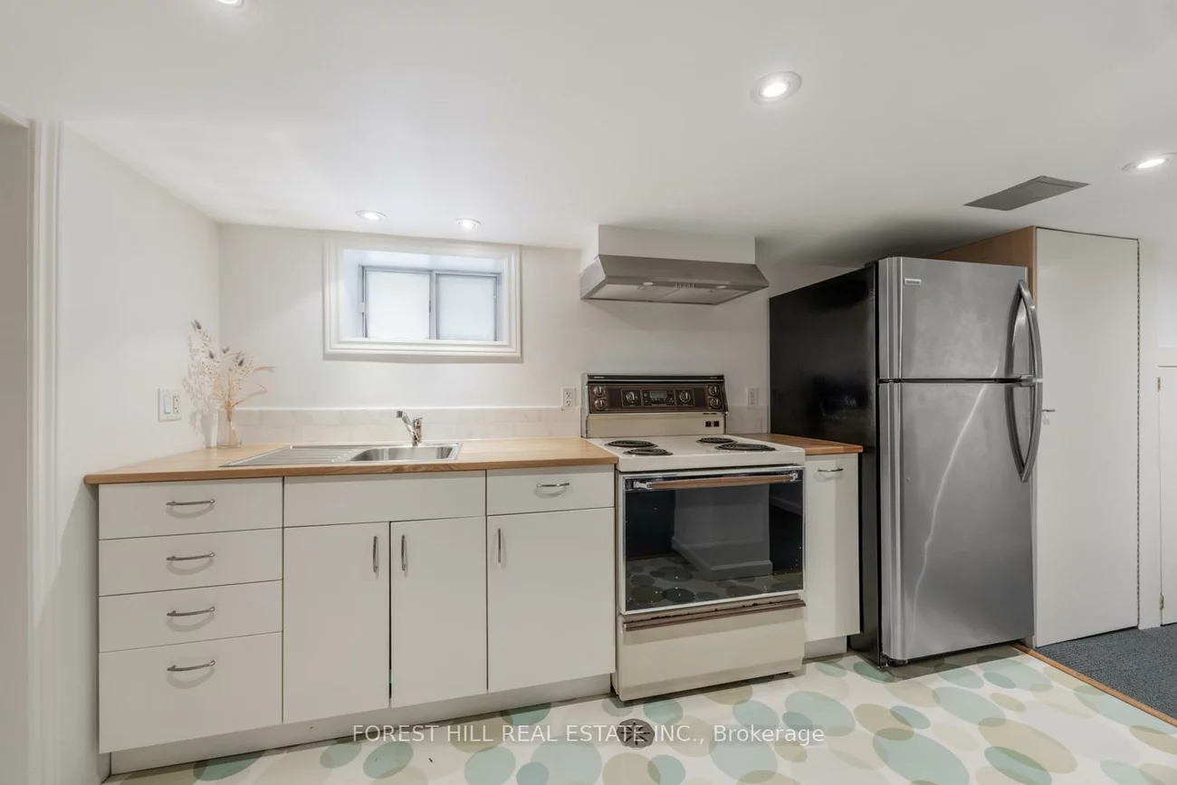 336, Arlington, Humewood-Cedarvale, Toronto