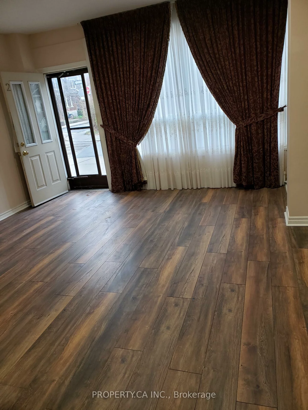 123, Barton, Annex, Toronto