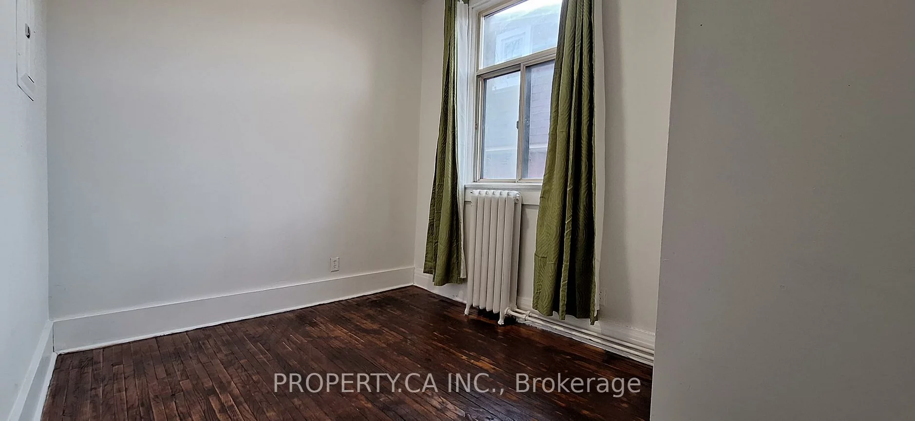 4, Glenhurst, Oakwood Village, Toronto