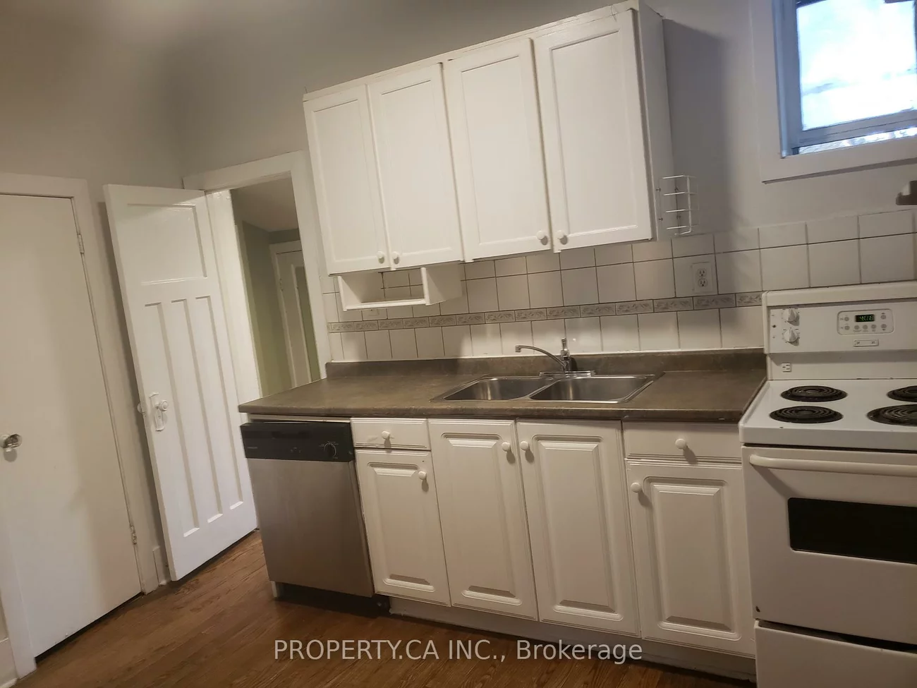 4, Glenhurst, Oakwood Village, Toronto