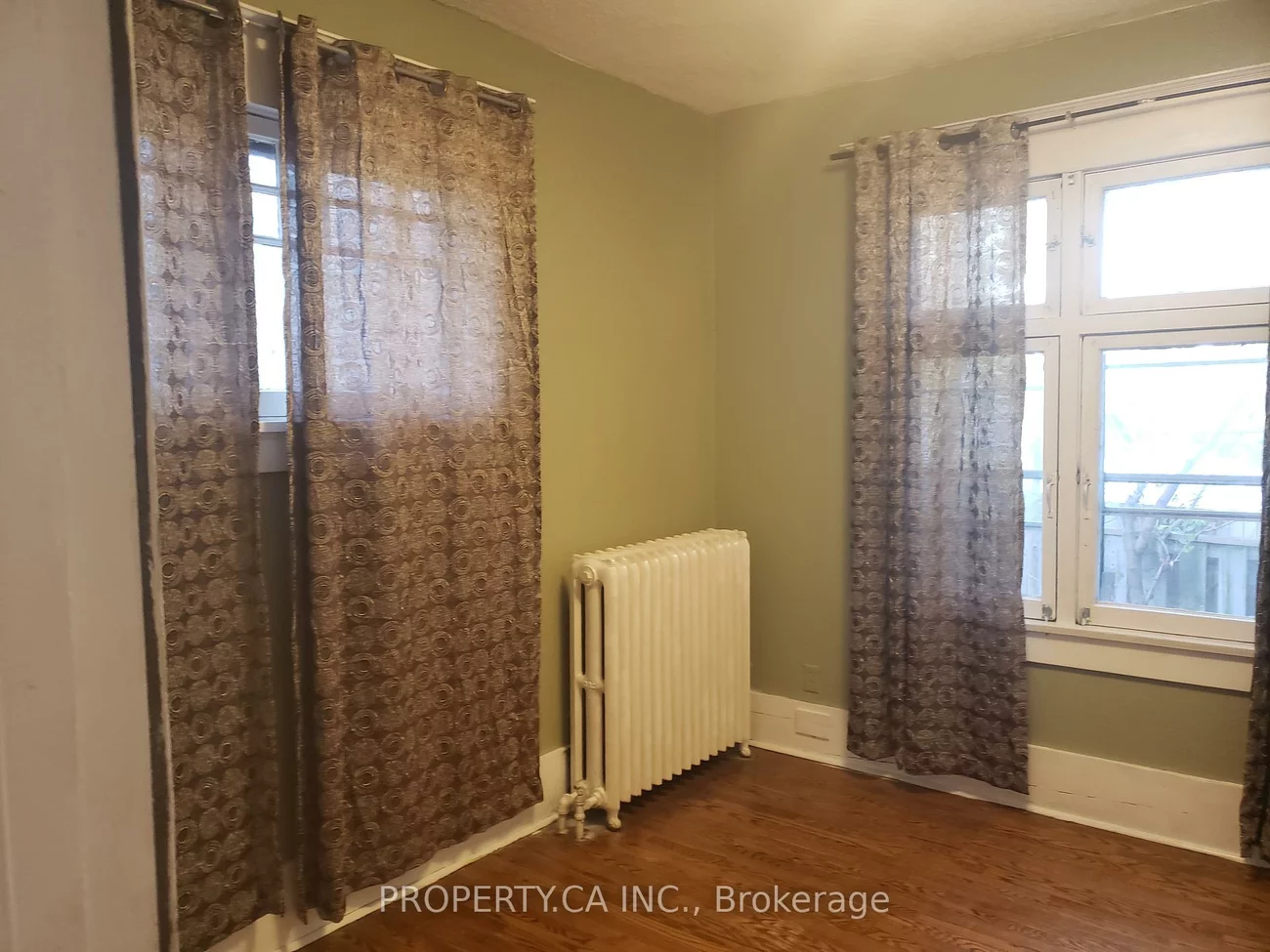 4, Glenhurst, Oakwood Village, Toronto