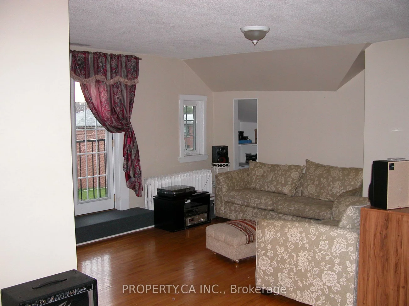 4, Glenhurst, Oakwood Village, Toronto