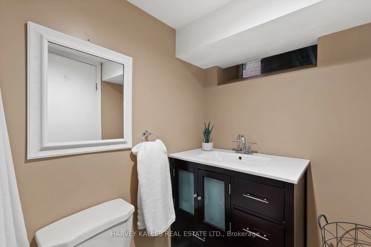 277, Concord, Palmerston-Little Italy, Toronto