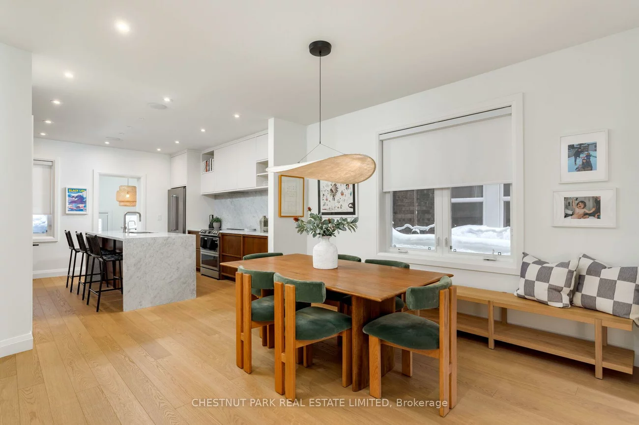 232, Ashworth, Wychwood, Toronto