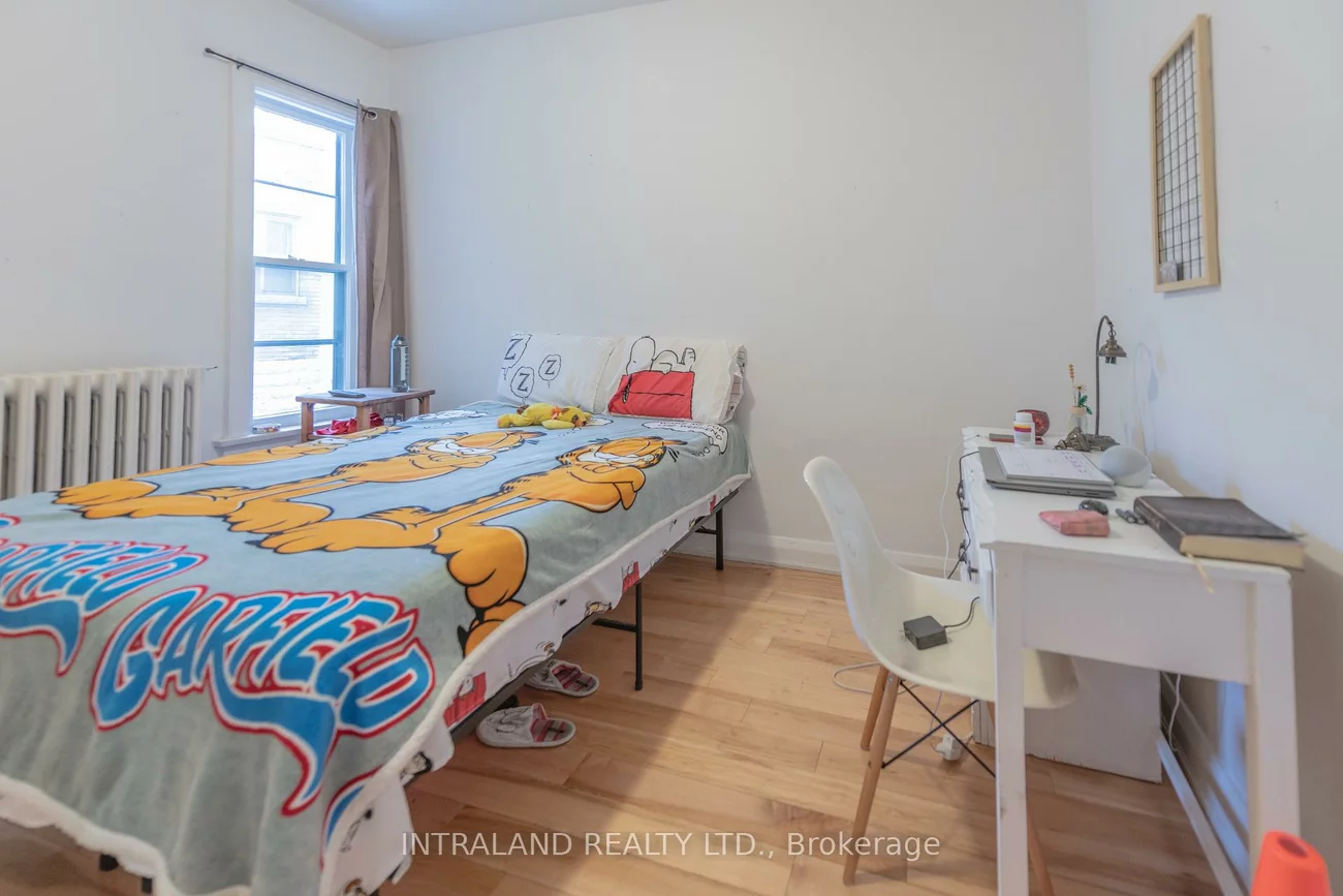 284, Lisgar, Little Portugal, Toronto