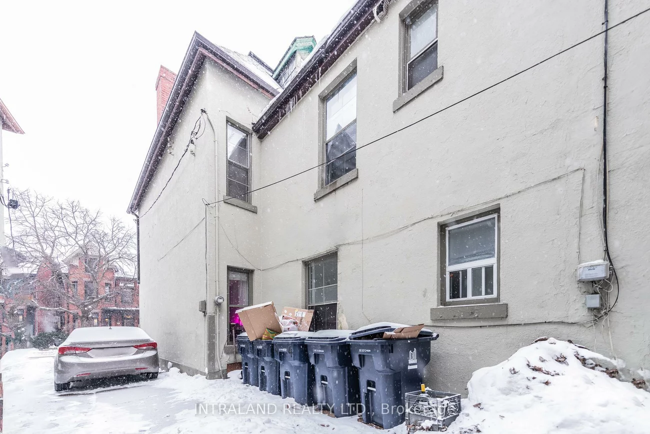 284, Lisgar, Little Portugal, Toronto