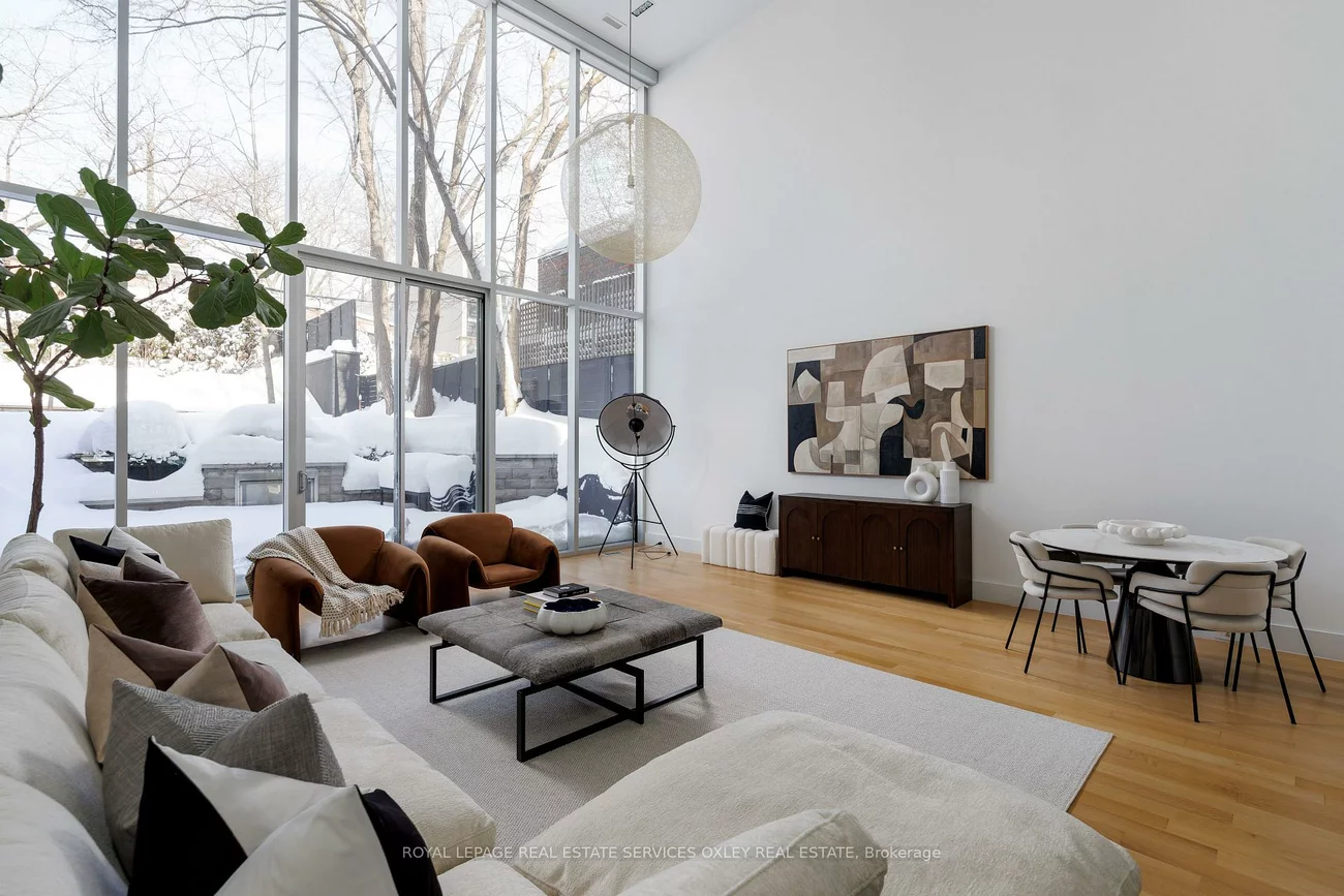 20A, Woodlawn, Yonge-St. Clair, Toronto