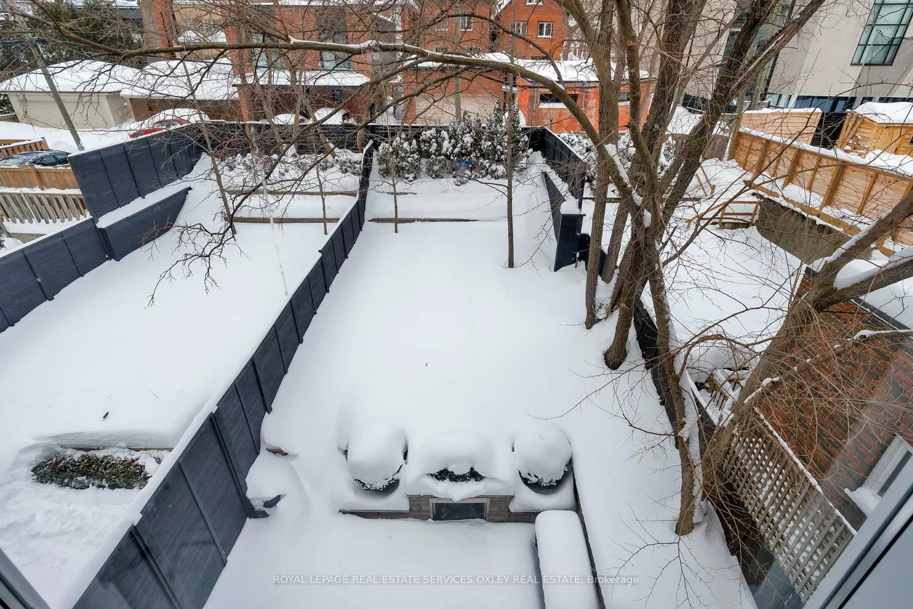 20A, Woodlawn, Yonge-St. Clair, Toronto