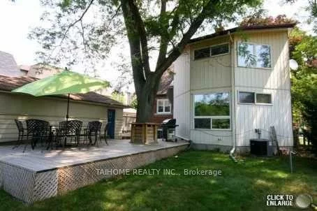 6, Vonda, Willowdale East, Toronto