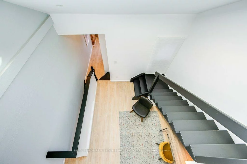 97, Sumach, Regent Park, Toronto